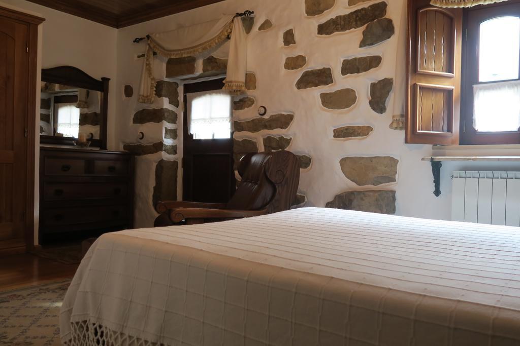 Noz Por Ca... Turismo Em Espaco Rural Alcaria  エクステリア 写真